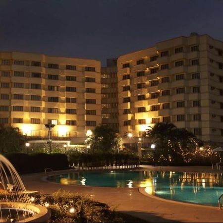The Residence Hotel & Apartments Powai Mumbai Exterior photo